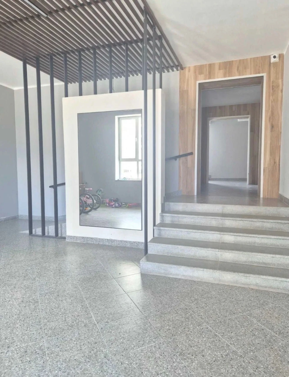 ВЛАСНИК! Продам 2 к кв 64 кв м(6спальн місць)кращий ЖК»Клено