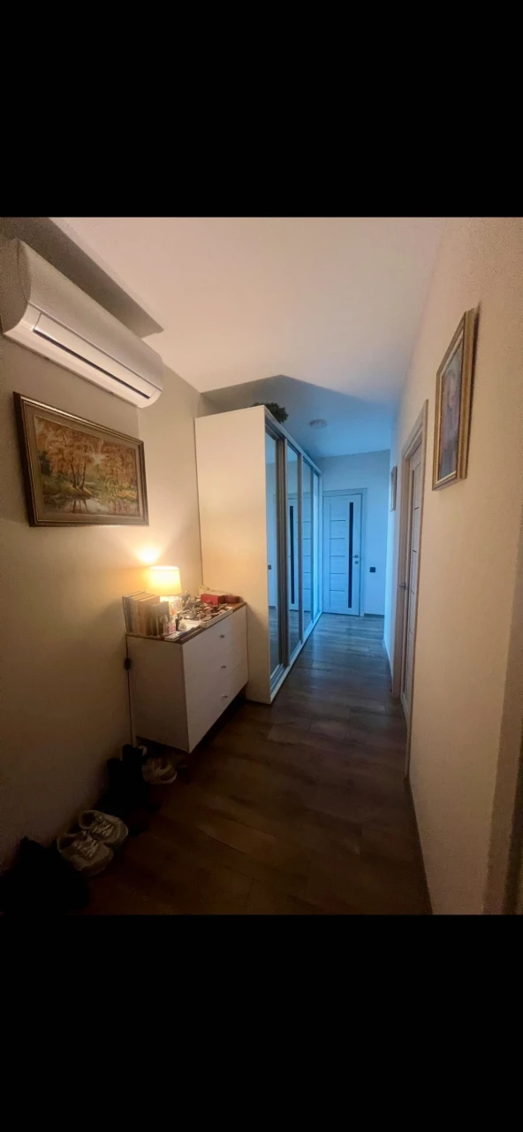 ВЛАСНИК! Продам 2 к кв 64 кв м(6спальн місць)кращий ЖК»Клено
