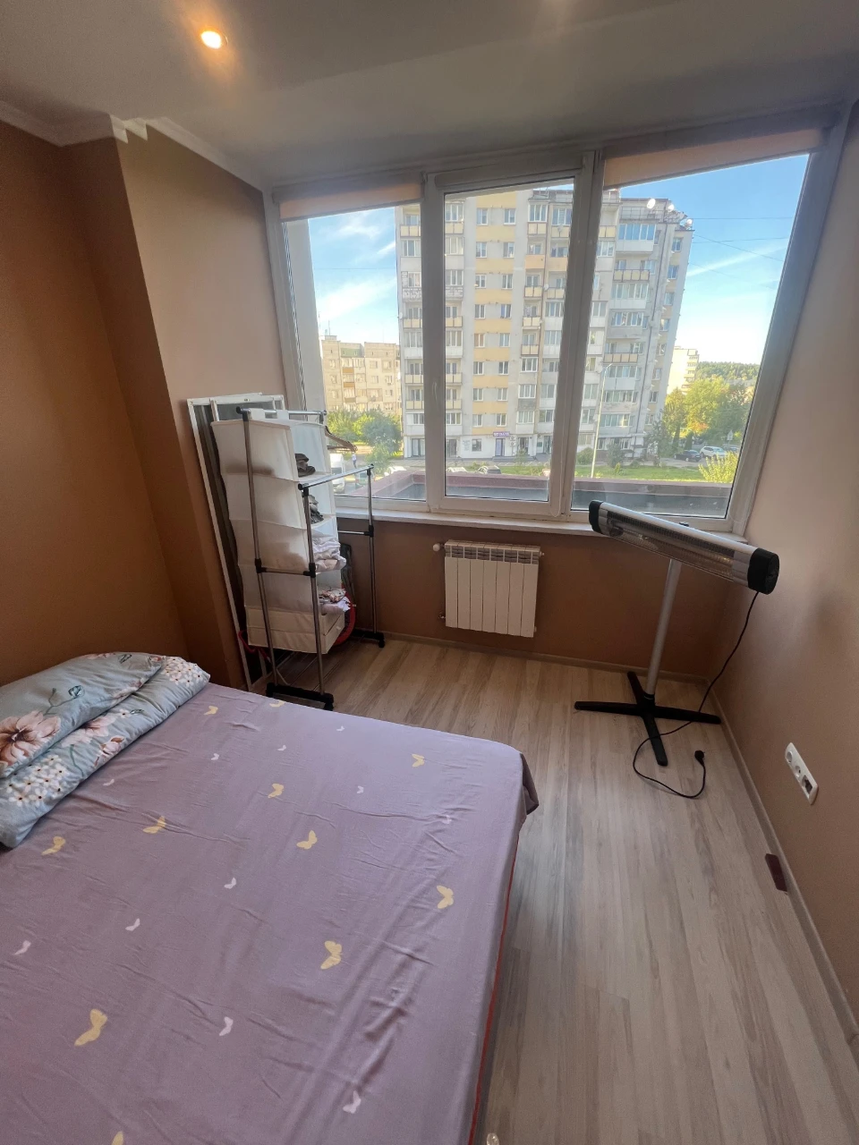 3-кім. кв. з ремонтом, центр спального району, вул Скоропадс