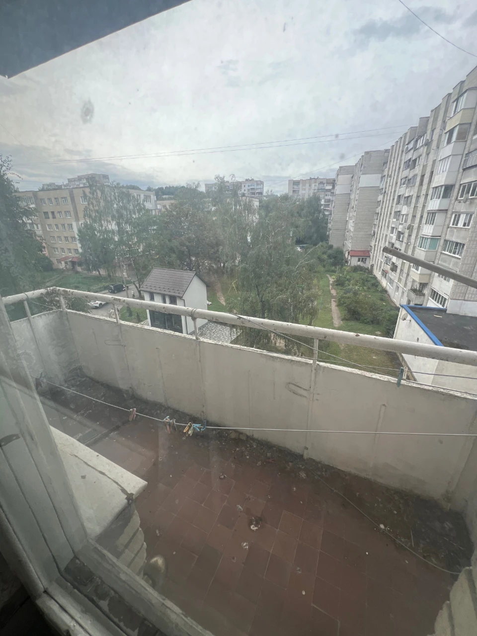 Простора 4-х кімнатна квартира 80м² | Стебницька