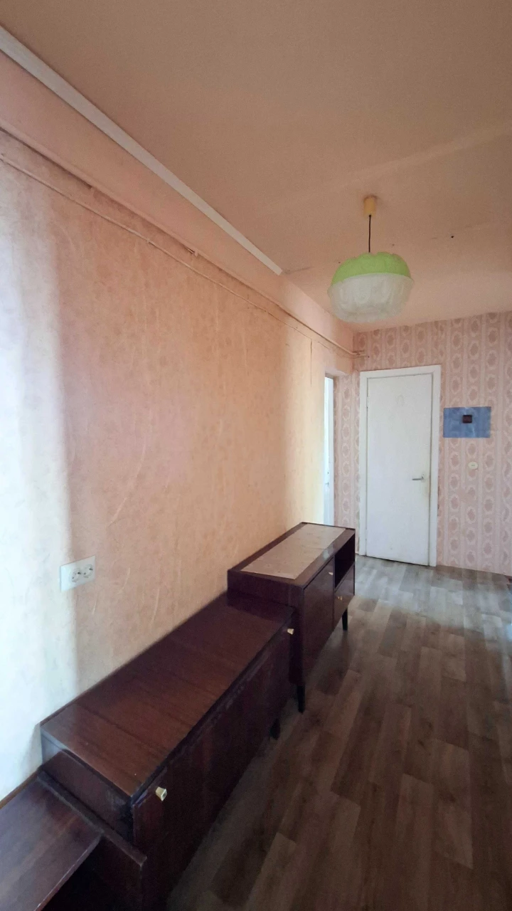 3 Кімнатна Квартира Напроти Ринку  Сільпо
