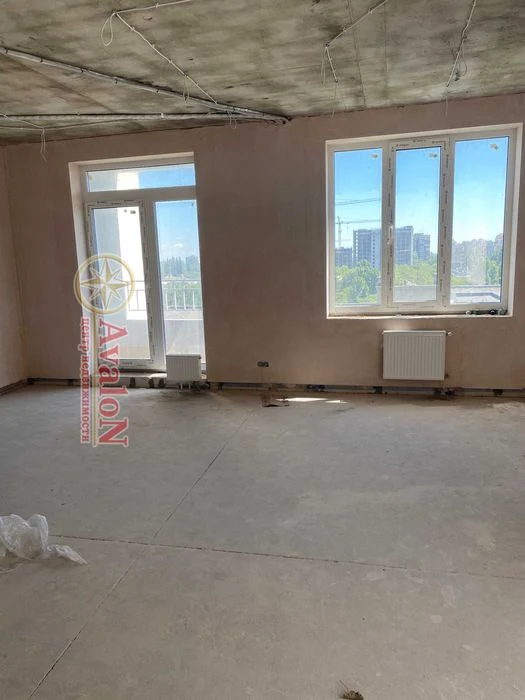 Продам 3-х комнатную квартиру 100 метров в ЖК 4 сезона.