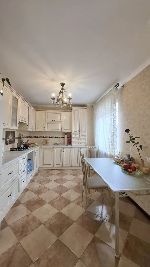Продаж 2-кімнатної квартири в м. Трускавець, вул. Скоропадсь
