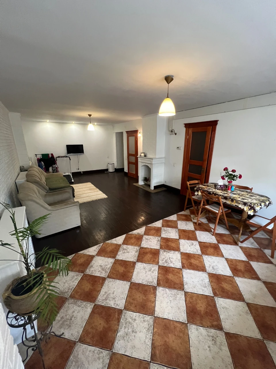 Простора 2-кімнатна квартира 93 м² у Трускавці | вул. В. Іва