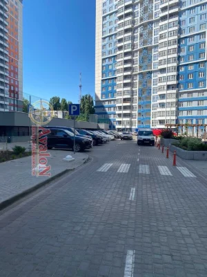 Продам 3-х комнатную квартиру 100 метров в ЖК 4 сезона.