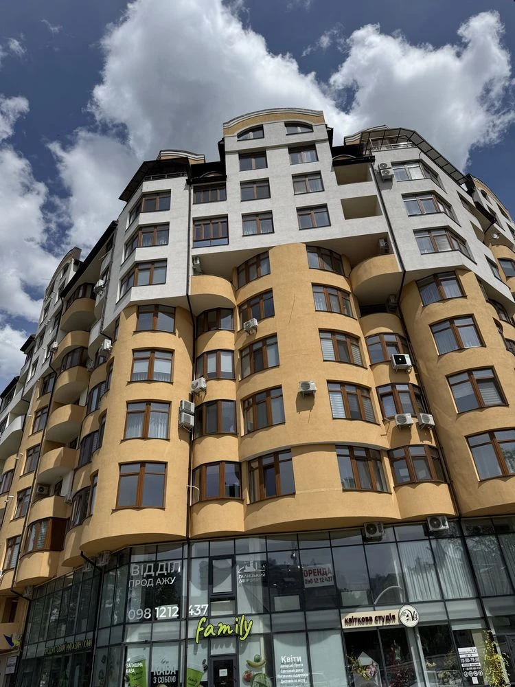 Квартира  Галицький двір