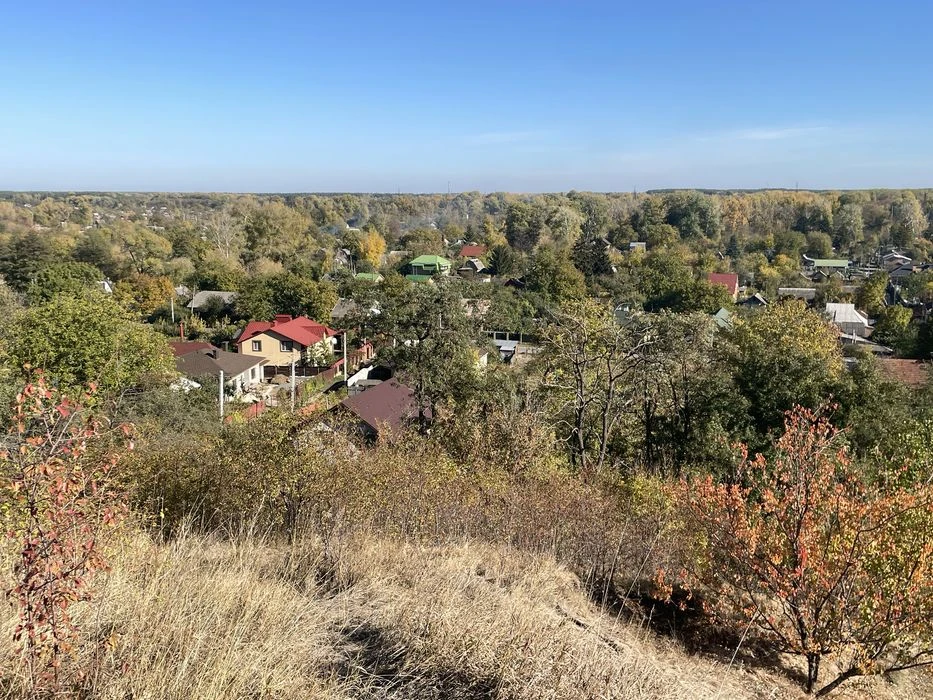 Будинок з супер локацією,продаж або обмін ліквідного обьекту