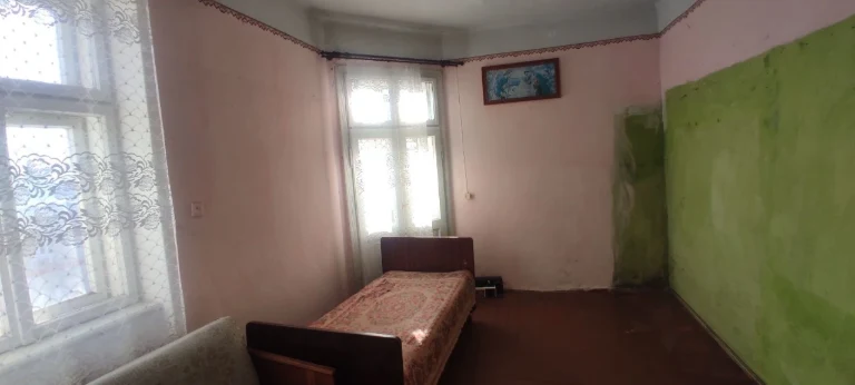ДУЖЕ ТЕРМІНОВО Квартира 50м кв. 3 кімнати, кухня, балкон, 2