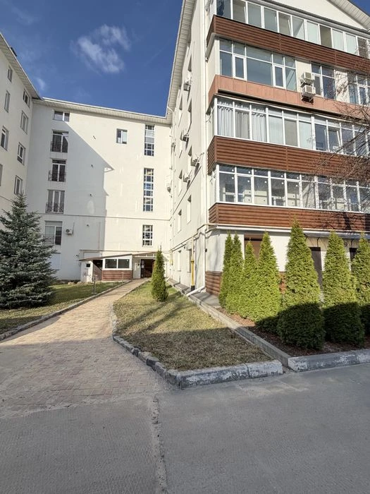 Sale of 2-room apartments in Kharkov, metro station 23 August, available with a certificate.