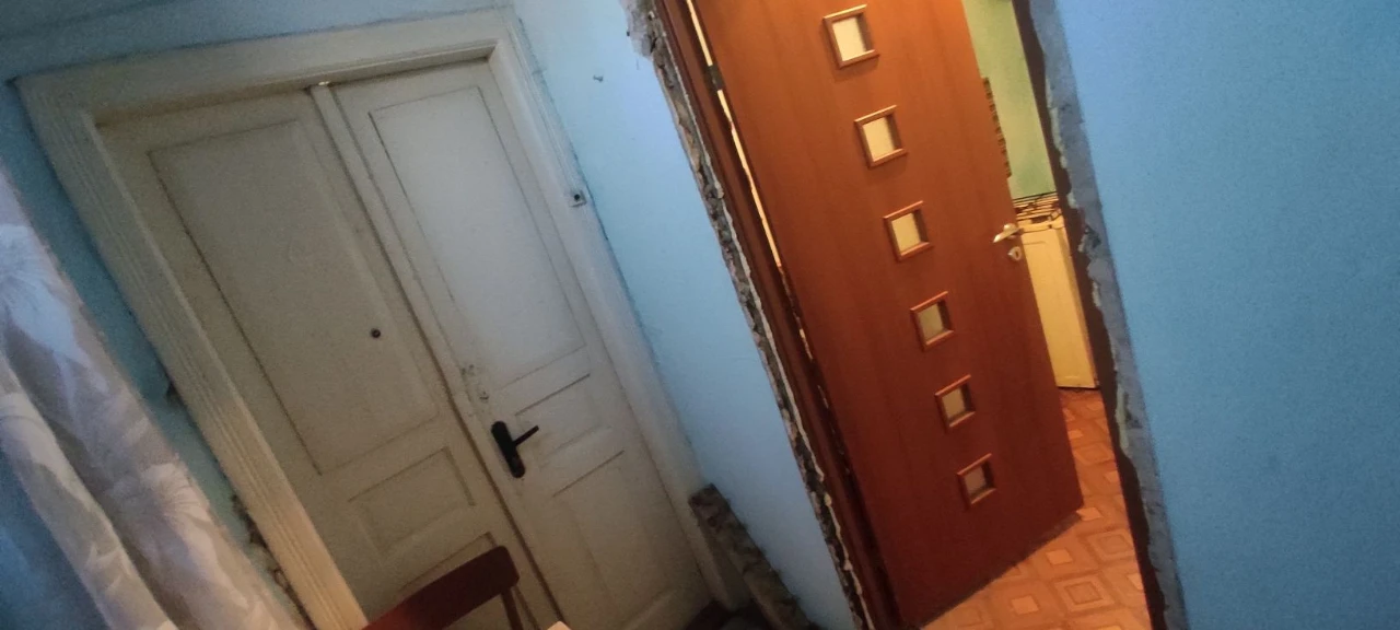 ДУЖЕ ТЕРМІНОВО Квартира 50м кв. 3 кімнати, кухня, балкон, 2