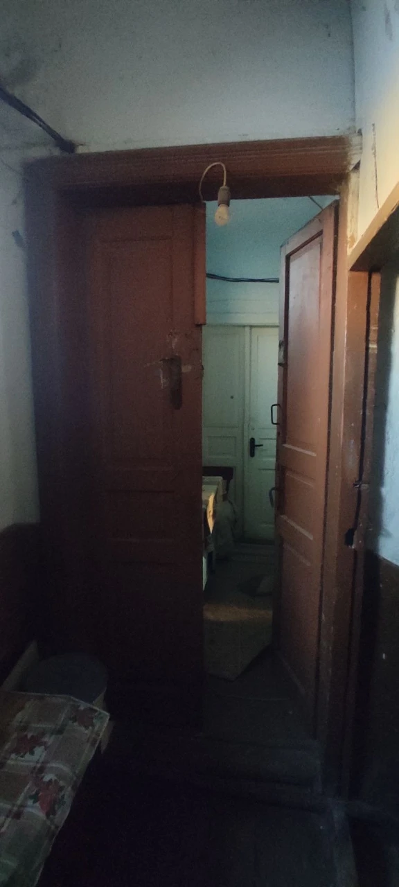 ДУЖЕ ТЕРМІНОВО Квартира 50м кв. 3 кімнати, кухня, балкон, 2