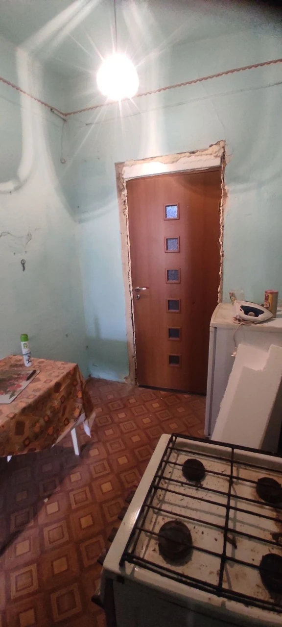 ДУЖЕ ТЕРМІНОВО Квартира 50м кв. 3 кімнати, кухня, балкон, 2