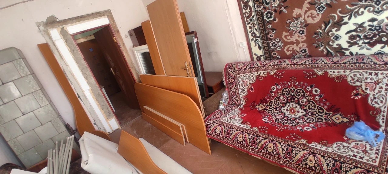 ДУЖЕ ТЕРМІНОВО Квартира 50м кв. 3 кімнати, кухня, балкон, 2