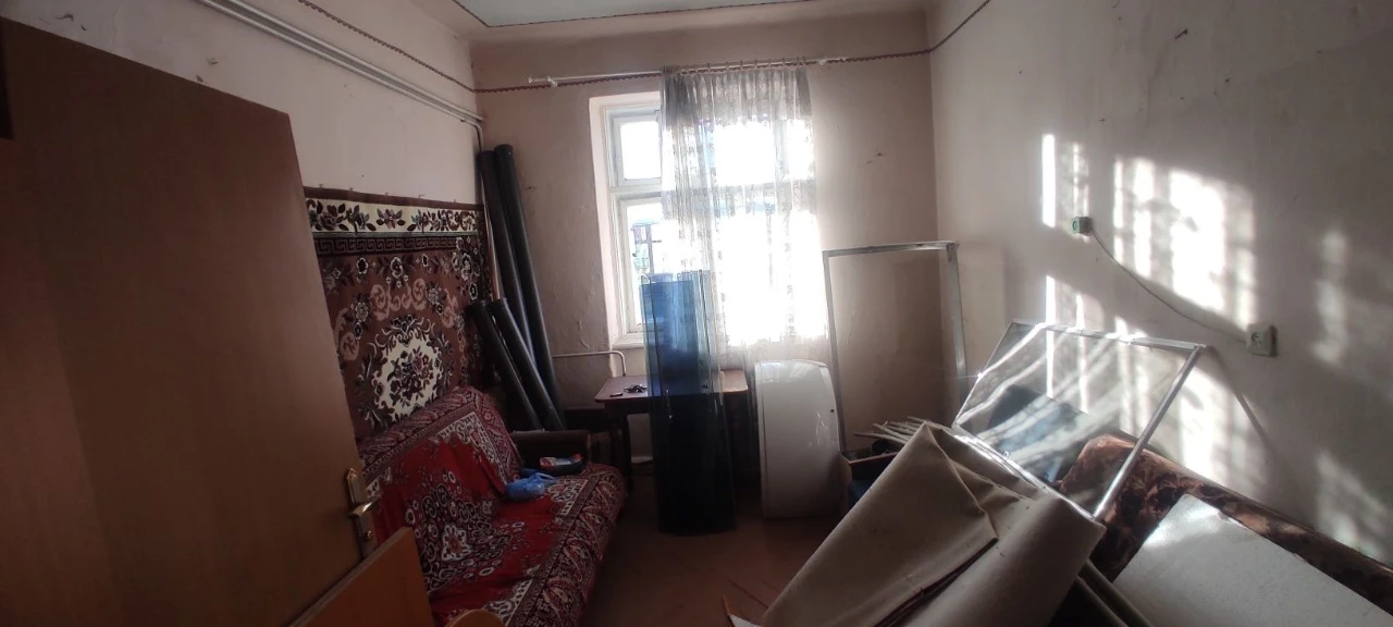 ДУЖЕ ТЕРМІНОВО Квартира 50м кв. 3 кімнати, кухня, балкон, 2