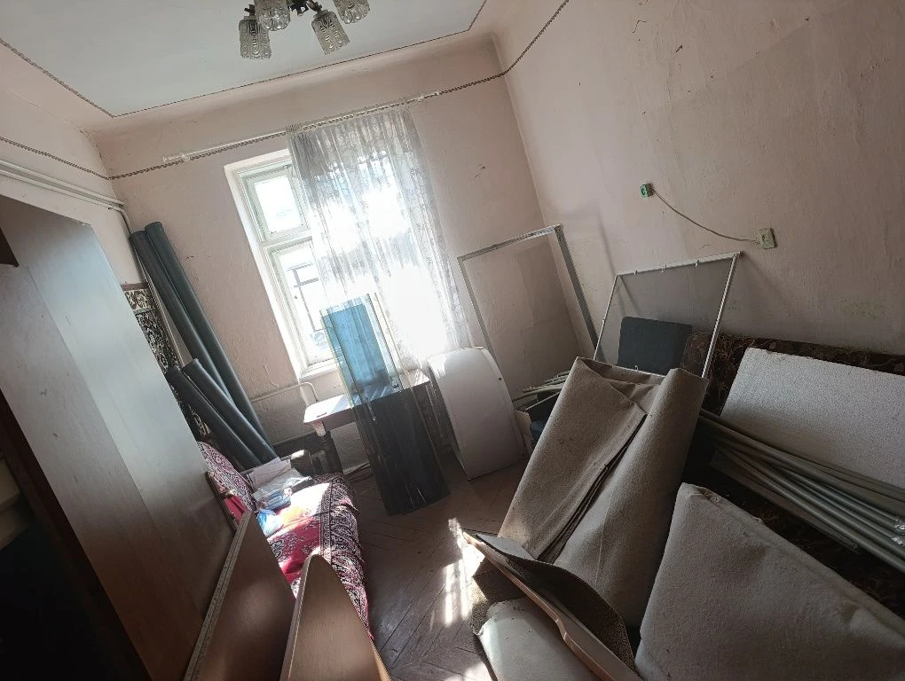 ДУЖЕ ТЕРМІНОВО Квартира 50м кв. 3 кімнати, кухня, балкон, 2