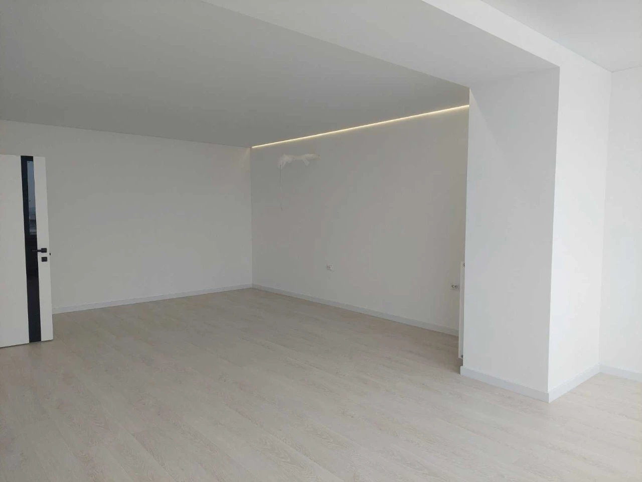 ПРОДАЖ 3-кімнатна квартира 131 м. кв. вул. Скоропадського м. Трус