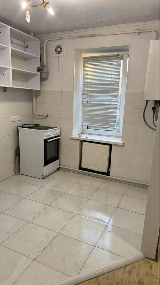 продам однокімнатну квартиру