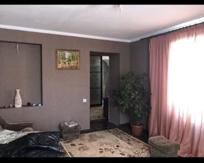 Продам трикімнатну квартиру ( частина будинку)