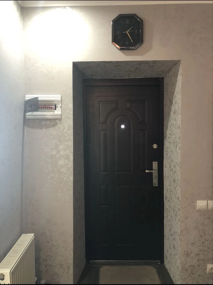Продам трикімнатну квартиру ( частина будинку)
