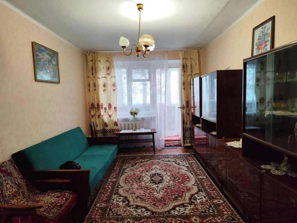 Продається двокімнатна квартира у Вознесенську, вулиця Софії