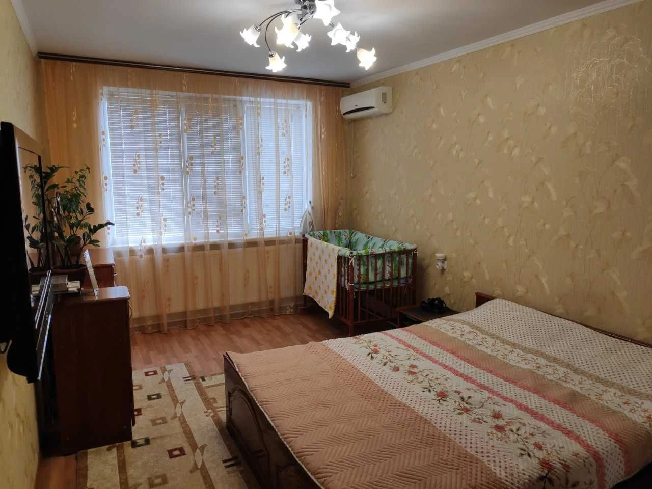 Продається 3-кімнатна квартира у Вознесенську