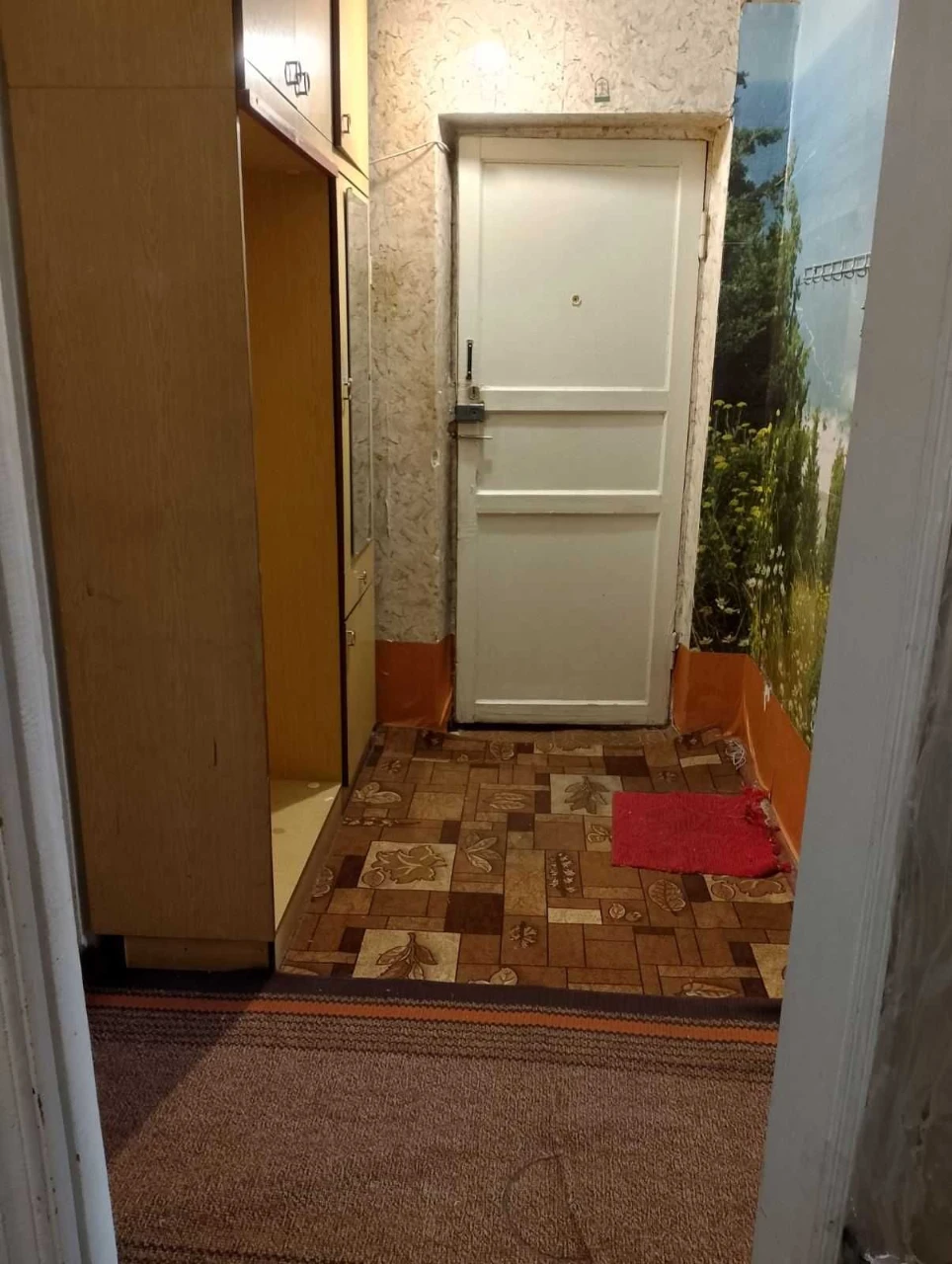 Продам 3 к.кв.під кап.ремонт на 3 мік.