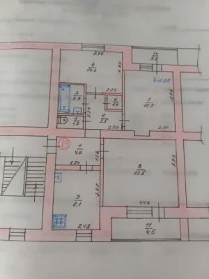 Продам 3 к.кв.під кап.ремонт на 3 мік.