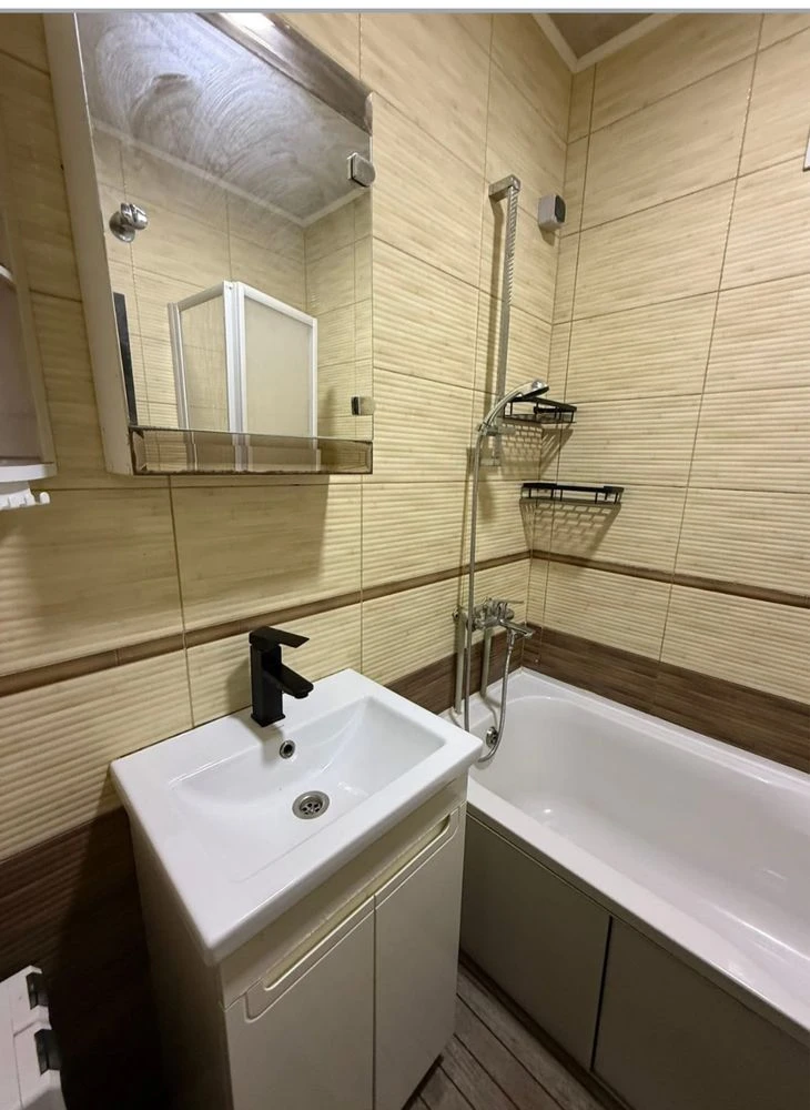 Sale of a 3-bedroom apartment