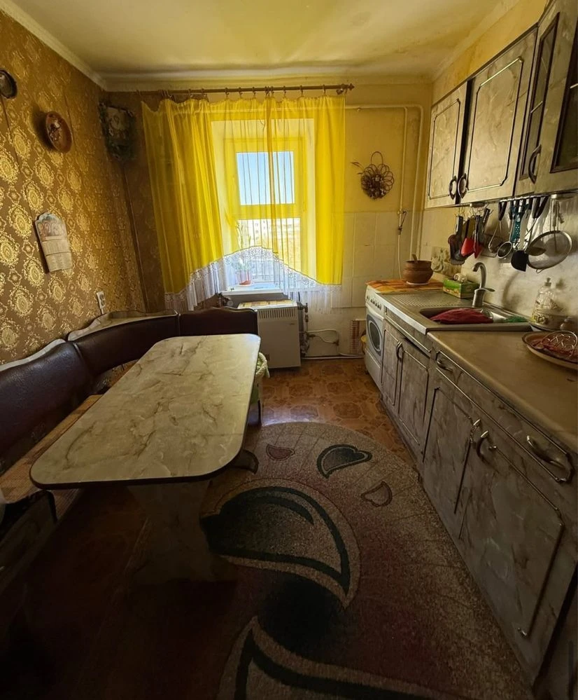 Sale of a 3-room apartment