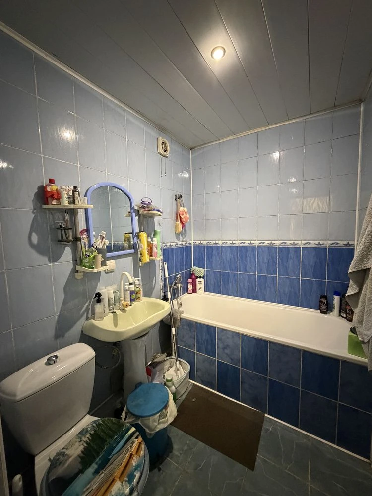 For Sale: Apartment in Ochakiv, from owner, price negotiable