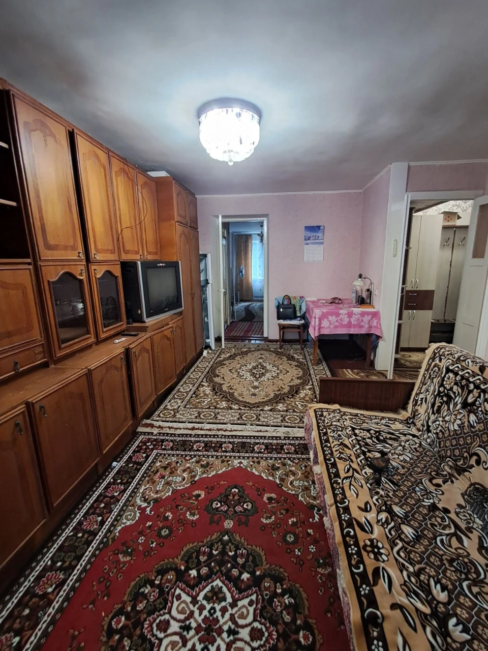 Продаю  2 кімнатну квартиру