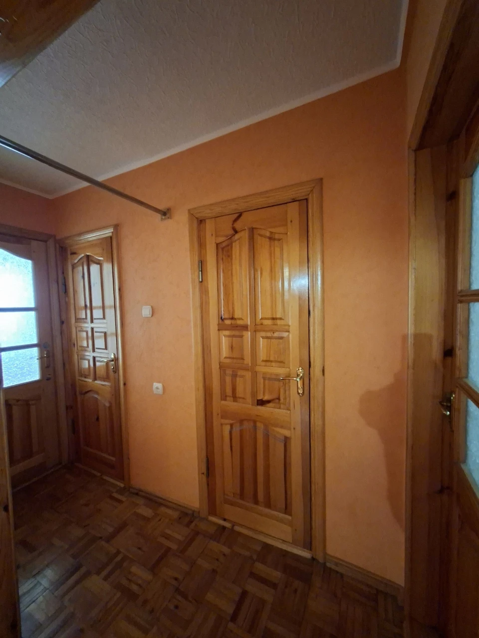 Продам велику 3х кімнатну квартиру, вул.Рожева.