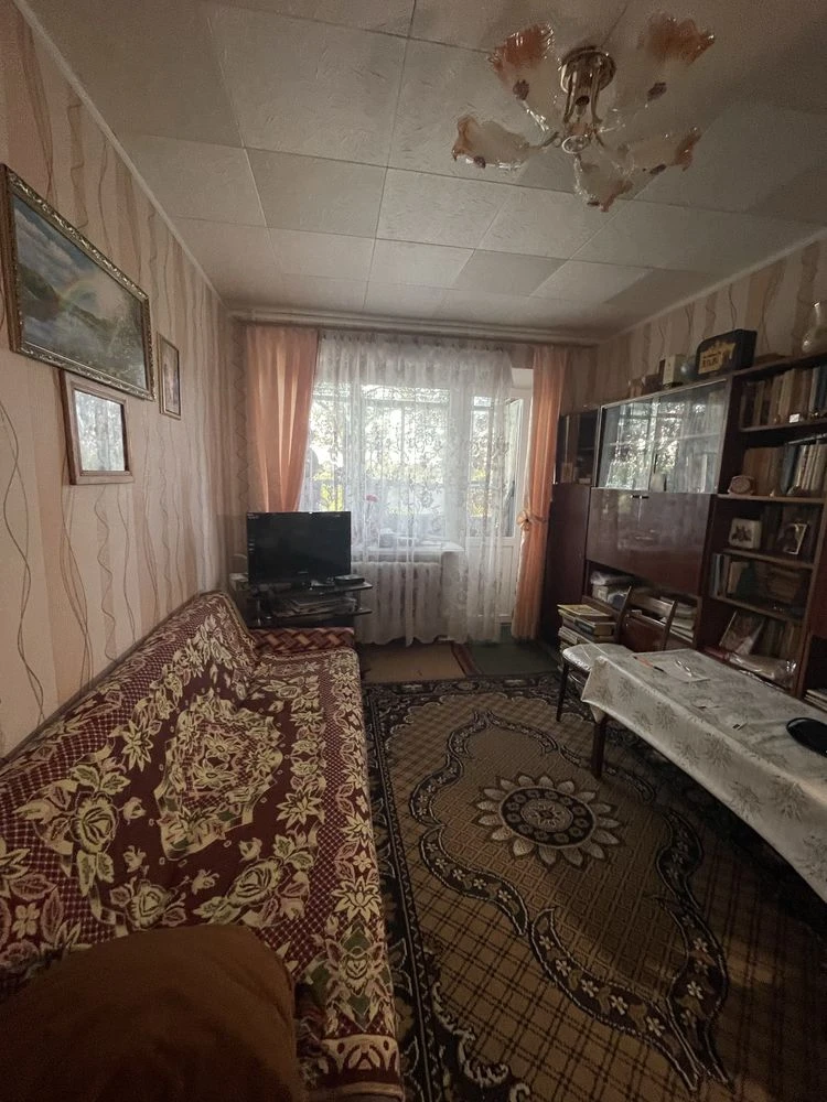3 bedroom apartment 2/5 floor, Korabelna Street