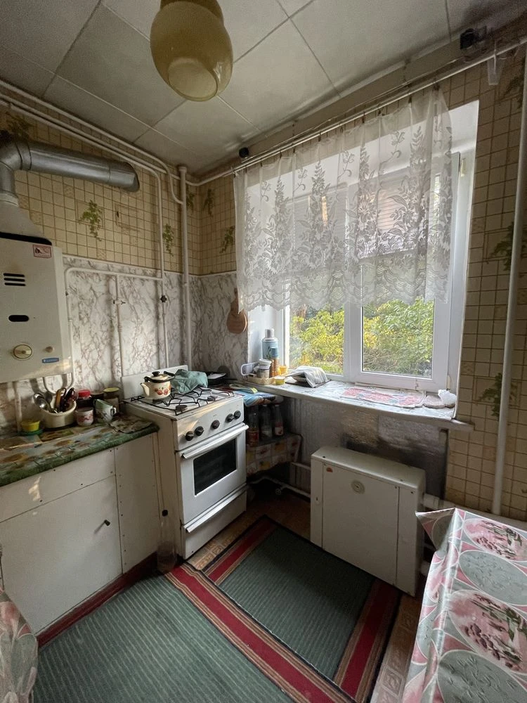 3 bedroom apartment 2/5 floor, Korabelna Street