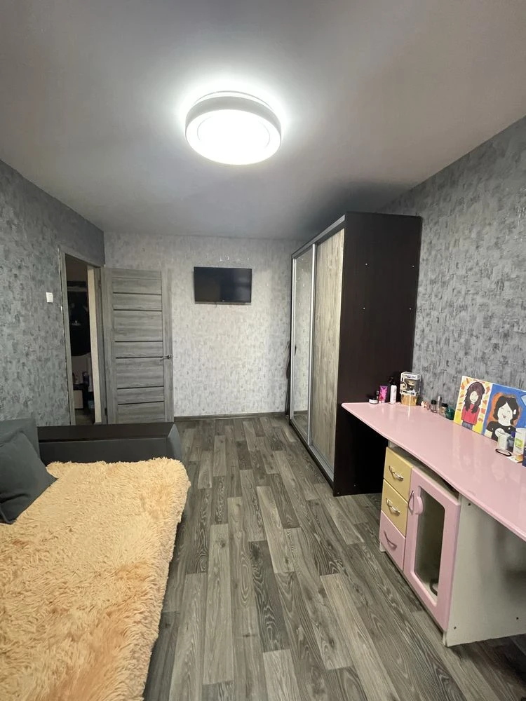 2 кімнатна квартира 5/5 поверх Корабельна