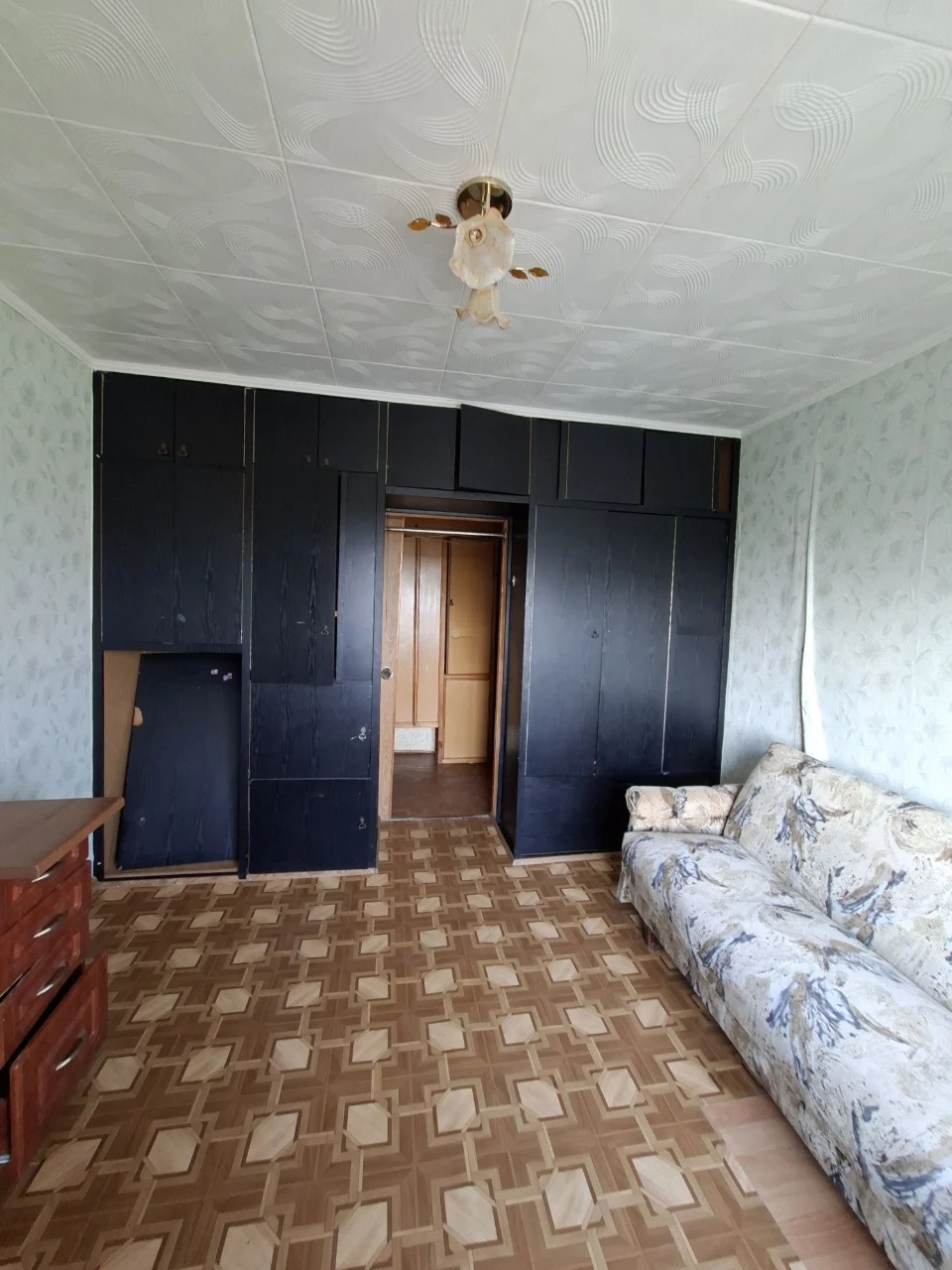 Продам 2х кімнатну квартиру/5/5,цегляний будинок, район  вул
