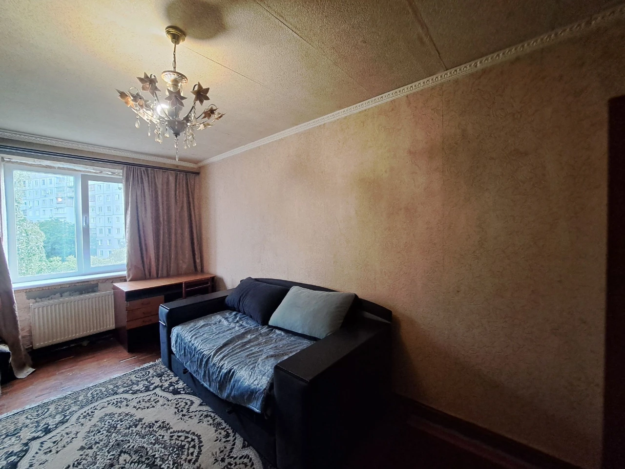 Продам 2 кімнатну квартиру на Рожевій