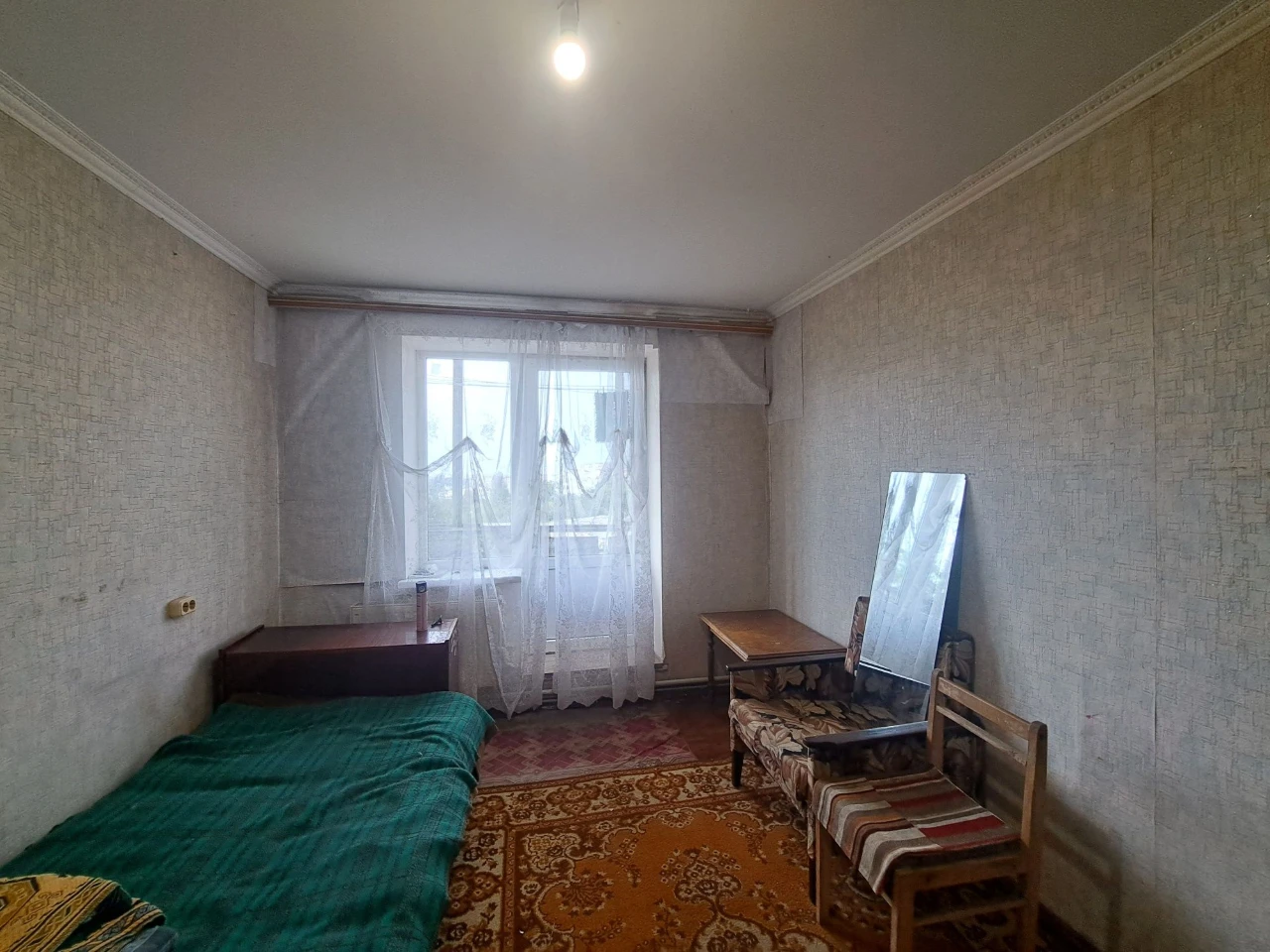 Продам 2 кімнатну квартиру на Рожевій