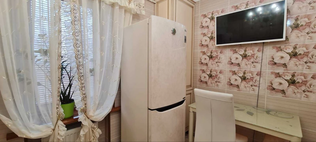 2-кімнатна квартира з капітальним ремонтом та автономним опа