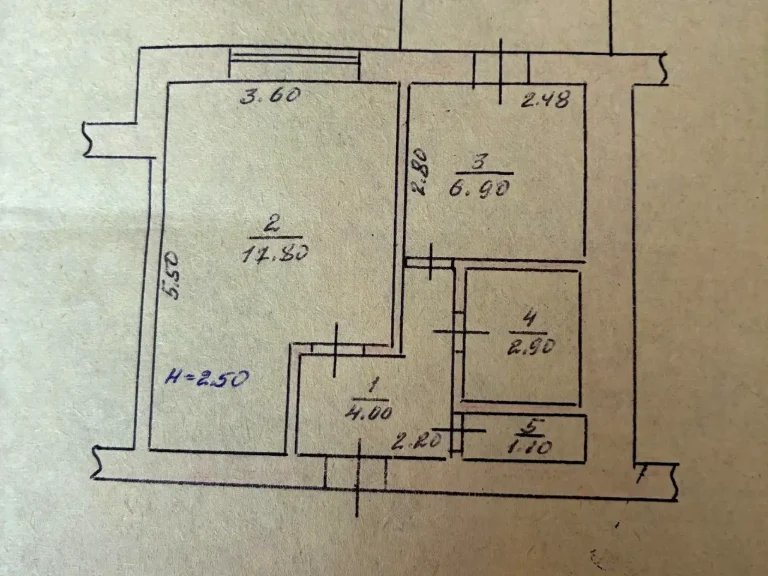 Продаж квартири 1-кімн. 33.7 м² 10/10 пов.