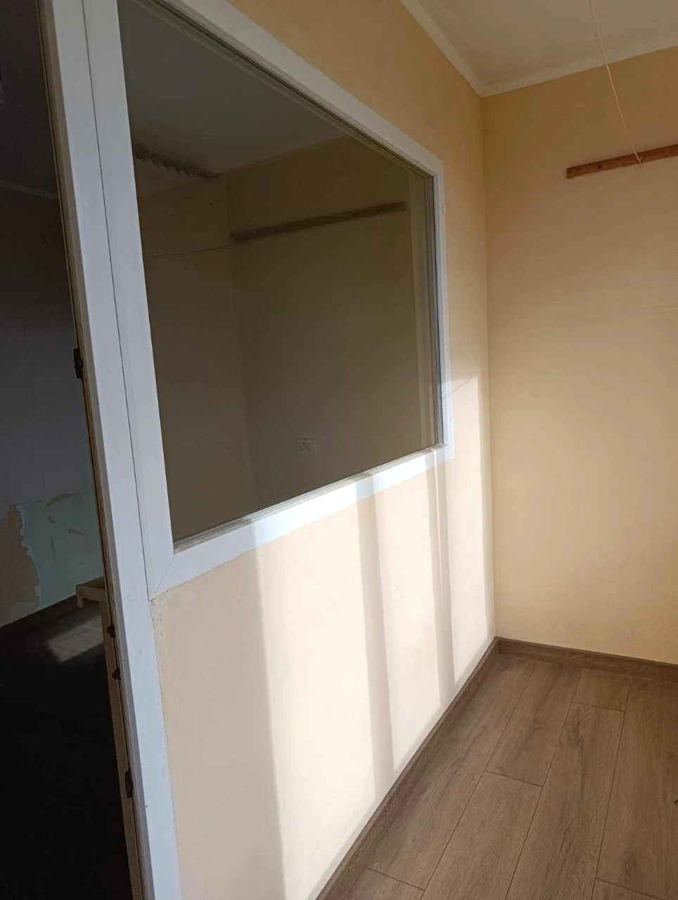 Spacious three-bedroom apartment for sale on the fifth floor