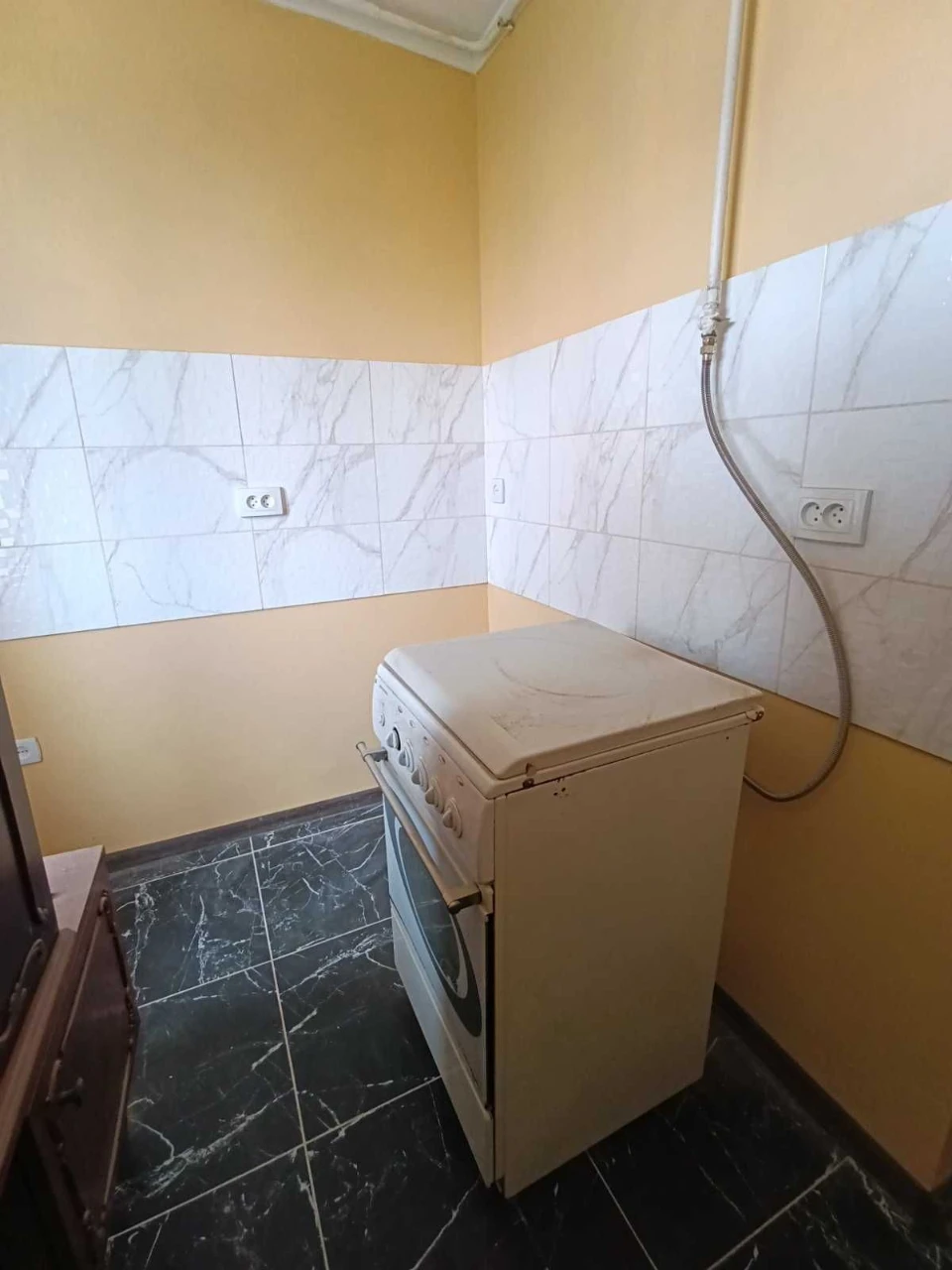 Spacious three-bedroom apartment for sale on the fifth floor