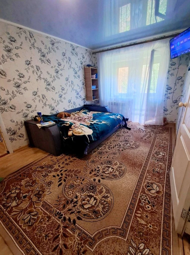 Продаю  2 кімнатну квартиру