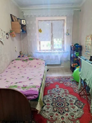 Продаю  2 кімнатну квартиру