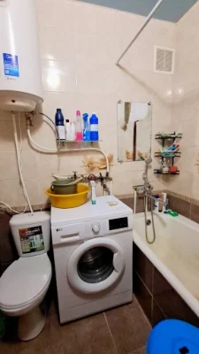 Продаю  2 кімнатну квартиру
