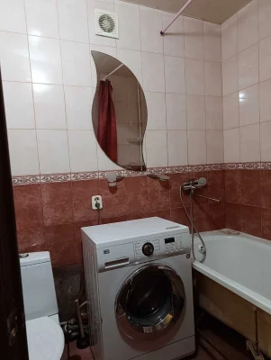 Продається двокімнатна квартира  на 5 поверсі п'ятиповерхово