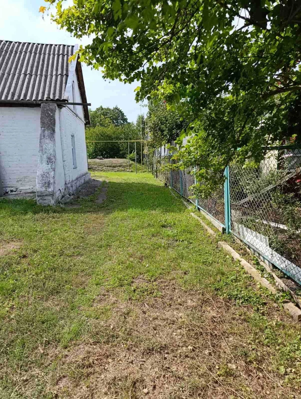 Продається  однокімнатна квартира  в одноповерховому будинку