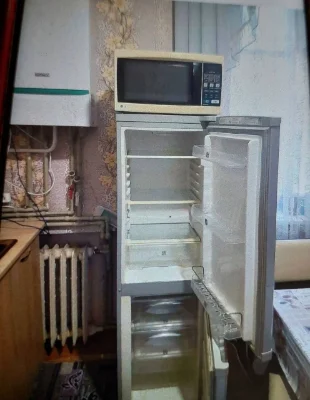 Продається великогабаритна  3кімнатна квартира
