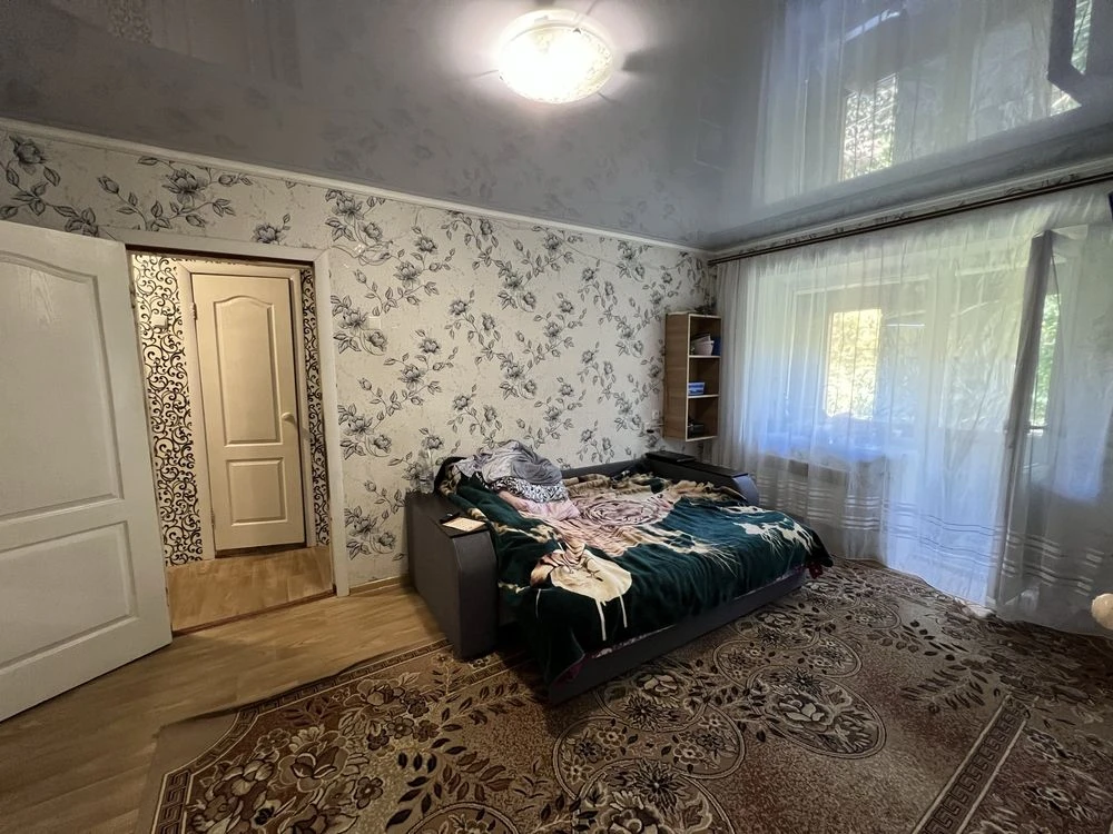 Two-bedroom apartment on Gvardeisky Street