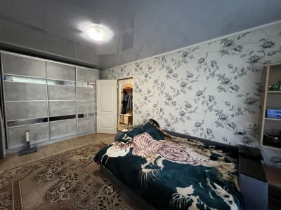Two-bedroom apartment on Gvardeisky Street